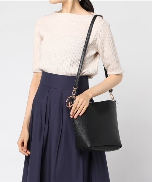 Andemiu（アンデミュウ）の「ファーストラップ３ＷＡＹＢＡＧ770121（ショルダーバッグ・レディース・グレー/レッド/ブラック・FREE）」の8枚目の写真