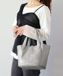 mieno（ミエノ）の「牛革レザーミニハンドバッグ（ハンドバッグ）」