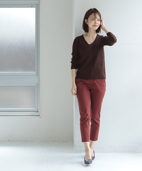 SESTO（セスト）の「【JAPANクオリティ】4.5cmヒールビジューモチーフポインテッドトゥパンプス（パンプス・レディース・ゴールド/ネイビー/ベージュ/ピンク/ブラック/ホワイト/ドット/グレー/グリーン/ラベンダー/ブルー系その他/ダークグレー/テラコッタ/モカ/パープル/チェック・23.5cm/22.5cm/22.0cm/25.5cm/24.5cm/24.0cm/23.0cm）」の22枚目の写真