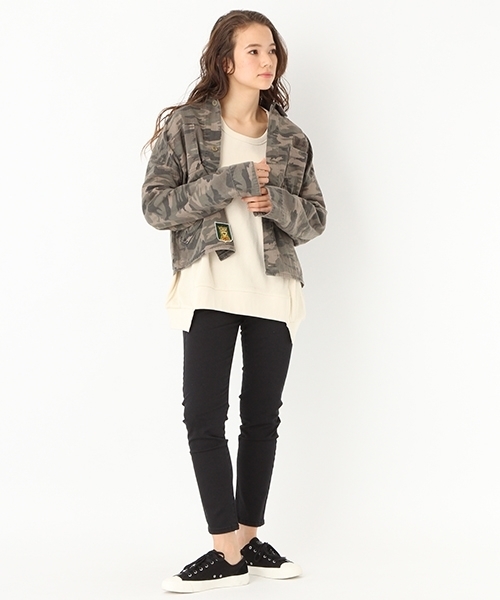 niko and...（ニコアンド）の「オリジナルステッチベイカーパンツ（その他パンツ・レディース・オフホワイト/ネイビー/キャメル・3/4）」の17枚目の写真