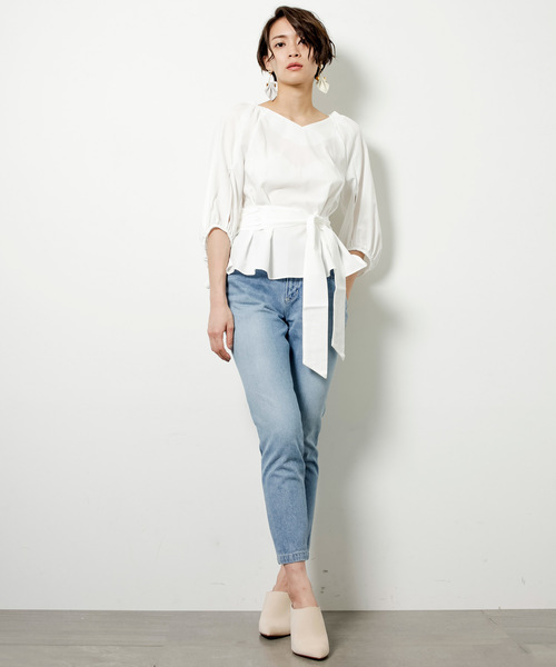 STUDIOUS（ステュディオス）の「クロップドスキニーデニム（デニムパンツ・レディース・ブルー/サックスブルー・0/1）」の13枚目の写真