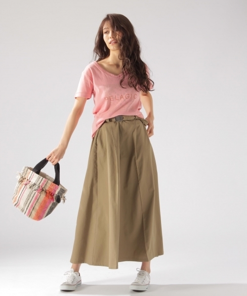 BAYFLOW(ベイフロー)の「BAYFLOW/ピグメントプリントT(Tシャツ/カットソー・レディース・オフホワイト/イエロー/オレンジ・SMALL/MEDIUM)」の9枚目の写真