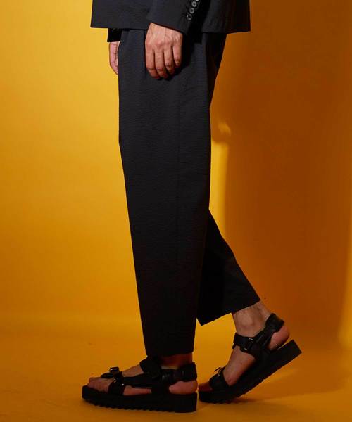 UNITED TOKYO（ユナイテッドトウキョウ）の「アンクルシアサッカーサイドゴムテーパード/セットアップ（その他パンツ・メンズ・ブラック・1/2/3）」の6枚目の写真