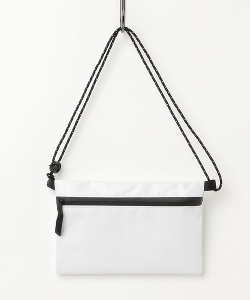 coca（coca）（コカ）の「サコッシュバッグ（ボディバッグ/ウエストポーチ・レディース・ホワイト/ブラック・ONE SIZE）」の7枚目の写真