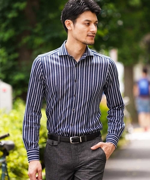 MICHEL KLEIN HOMME (ミッシェルクランオム)の「シャツ(ラッセルCKストライプ)(シャツ/ブラウス・メンズ・ホワイト/ネイビー/ワインレッド/グリーン・SMALL/MEDIUM/LARGE/X-SMALL/X-LARGE/XX-LARGE/44/48/46)」の4枚目の写真
