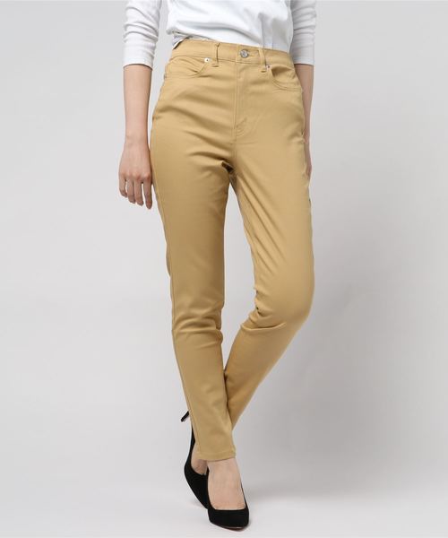 GeeRA(ジーラ)の「楽チン!美ラインストレッチスキニーパンツ(その他パンツ・レディース・ブラック/オフホワイト/ベージュ/レッド/ネイビー/チェック・58/61/70/73/64/67)」の1枚目の写真