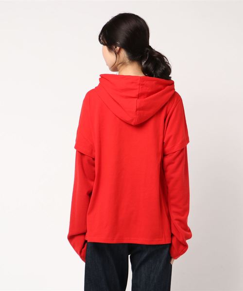 PUNYUS(プニュズ)の「フェイクレイヤードTパーカー(Tシャツ/カットソー・レディース・レッド/ブラック・3/4/1/2)」の4枚目の写真