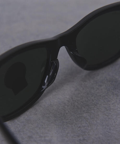 Ray-Ban（レイバン）の「＜Ray-Ban（レイバン）＞ Wayfarer（サングラス・メンズ・ブラック/ダークブラウン・FREE）」の4枚目の写真