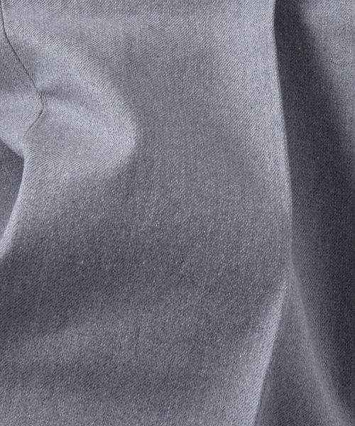 SHIPS JET BLUE（シップスジェットブルー）の「SHIPS JET BLUE: ツイルスリム ノープリーツパンツ ソリッド（チノパンツ・メンズ・チャコールグレー/ベージュ/ネイビー/オフホワイト・SMALL/MEDIUM/LARGE/X-SMALL）」の8枚目の写真