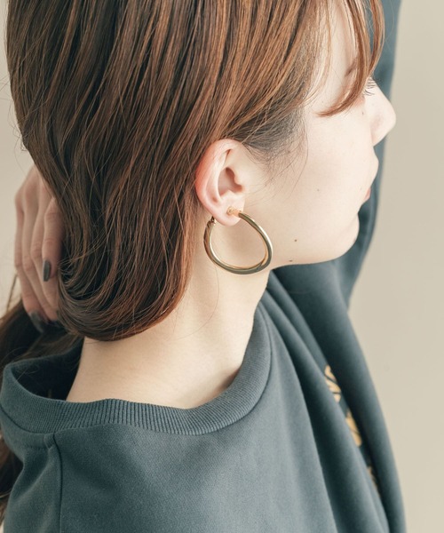 SMELLY（スメリー）の「メタルマガリフープイヤリング（イヤリング・レディース・ゴールド/シルバー・-）」の12枚目の写真