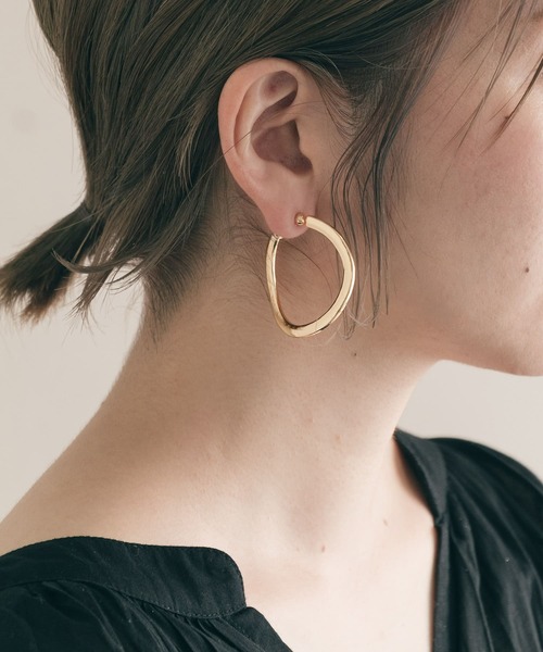 SMELLY（スメリー）の「メタルマガリフープイヤリング（イヤリング・レディース・ゴールド/シルバー・-）」の9枚目の写真