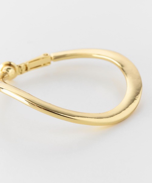 SMELLY（スメリー）の「メタルマガリフープイヤリング（イヤリング・レディース・ゴールド/シルバー・-）」の4枚目の写真