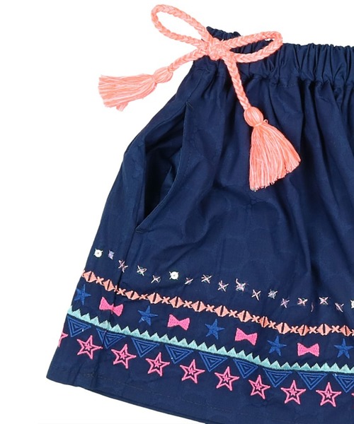 Daddy Oh Daddy（ダディーオーダディー）の「刺繍スカート（スカート・キッズ・ホワイト/ブルー・120/110/100/130/150/90/140）」の3枚目の写真