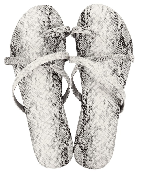 KOBE LETTUCE（コウベレタス）の「サムループクロスフラットサンダル（サンダル・レディース・パイソン/ブラウン/グレイッシュベージュ/ブラック/シルバー/アイボリー/ブラウン系その他/ベージュ系その他/ブラック系その他/その他・S/L/LL/M）」の19枚目の写真