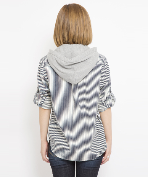 X-girl（エックスガール）の「SUMMER DENIM SHIRT（シャツ/ブラウス・レディース・インディゴブルー/ライトインディゴブルー/マルチ・2/1）」の5枚目の写真