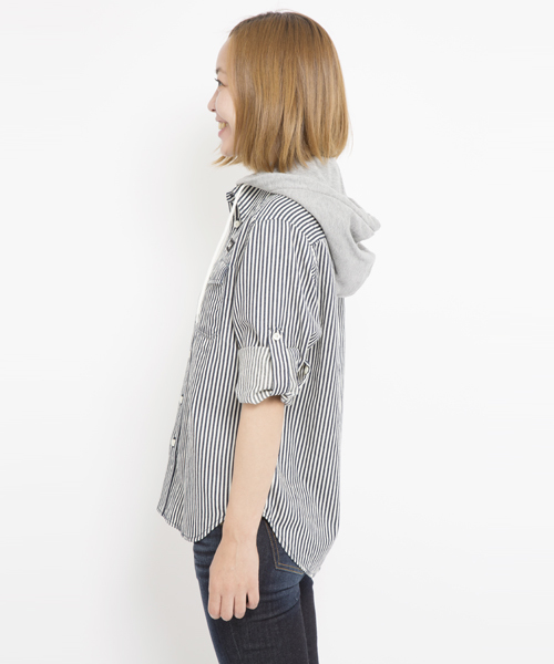 X-girl（エックスガール）の「SUMMER DENIM SHIRT（シャツ/ブラウス・レディース・インディゴブルー/ライトインディゴブルー/マルチ・2/1）」の7枚目の写真