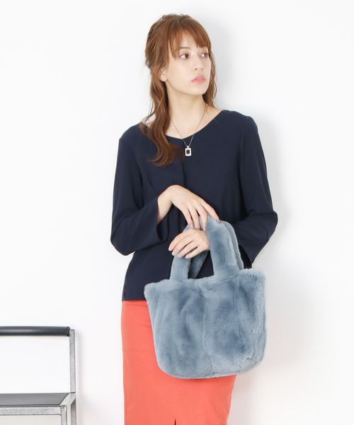 sankyo shokai（サンキョウショウカイ）の「レッキス ファーハンドバッグ（ハンドバッグ・レディース・ライトブルー/モカ/ライトグレー/ブラック/ブルー・FREE）」の4枚目の写真