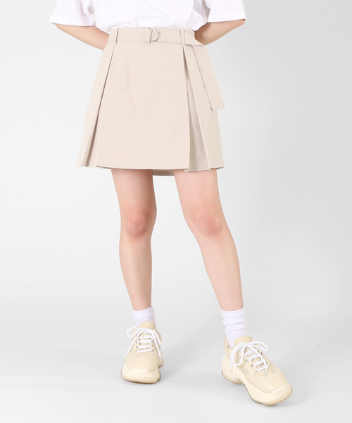 DING（ディング）の「DING/ボックスプリーツスカート（スカート・レディース・ブラック/ベージュ・FREE）」の2枚目の写真