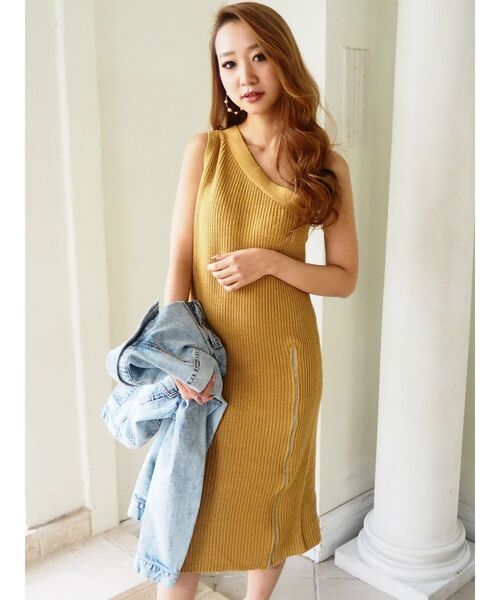 RESEXXY(リゼクシー)の「ワンショルサイドジップニットワンピース(ワンピース・レディース・ブラック/ベージュ/イエロー・FREE)」の3枚目の写真