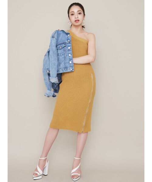 RESEXXY(リゼクシー)の「ワンショルサイドジップニットワンピース(ワンピース・レディース・ブラック/ベージュ/イエロー・FREE)」の8枚目の写真