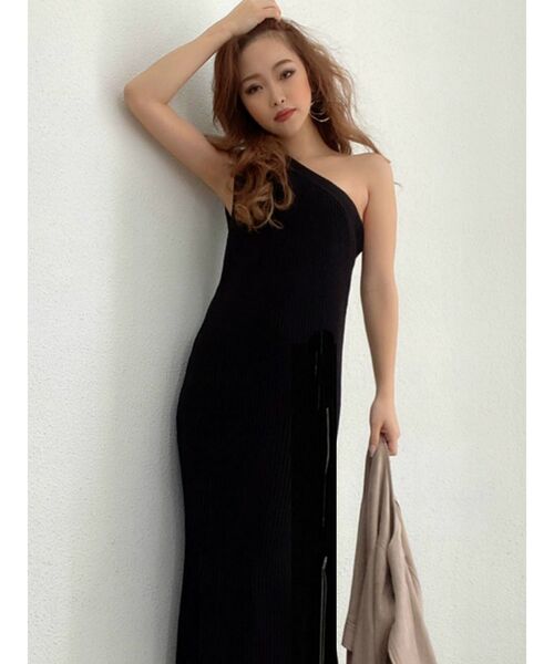 RESEXXY(リゼクシー)の「ワンショルサイドジップニットワンピース(ワンピース・レディース・ブラック/ベージュ/イエロー・FREE)」の7枚目の写真