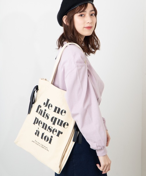 WEGO（ウィゴー）の「WEGO/サイドリボンキャンバストートバッグ（トートバッグ・レディース・ブラック/その他1/その他2・FREE）」の4枚目の写真