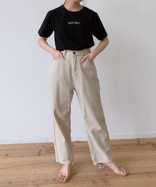 VANNIE U（ヴァニーユー）の「クラッシックロゴT（Tシャツ/カットソー・レディース・ホワイト/ブラック/ブラウン/モカ・FREE）」の22枚目の写真