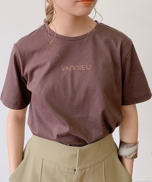 VANNIE U（ヴァニーユー）の「クラッシックロゴT（Tシャツ/カットソー・レディース・ホワイト/ブラック/ブラウン/モカ・FREE）」の19枚目の写真
