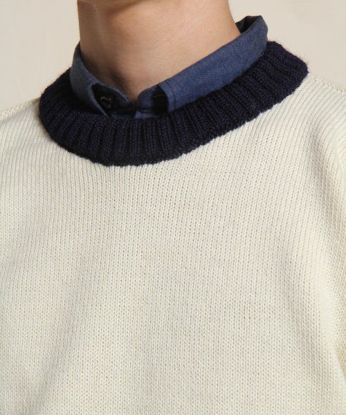 HARE(ハレ)の「HARE×GUERNSEY WOOLLENS / 別注プルオーバーニット【HARE】(ニット/セーター・メンズ・ネイビー/オフホワイト/ダークグリーン・38/36)」の4枚目の写真