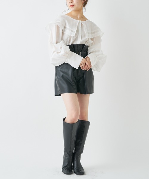 Chico（チコ）の「ビッグ襟2wayボリュームブラウス/ビッグカラー（シャツ/ブラウス・レディース・ホワイト/ライトベージュ/ライトグレー・FREE）」の11枚目の写真