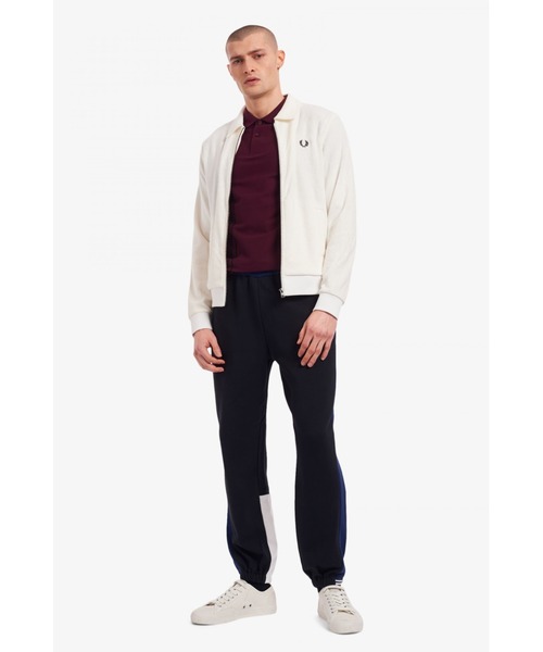 FRED PERRY（フレッドペリー）の「Refined Stripe Polo Shirt（ポロシャツ・メンズ・グレイッシュブルー/バーガンディー・M/S/L）」の7枚目の写真