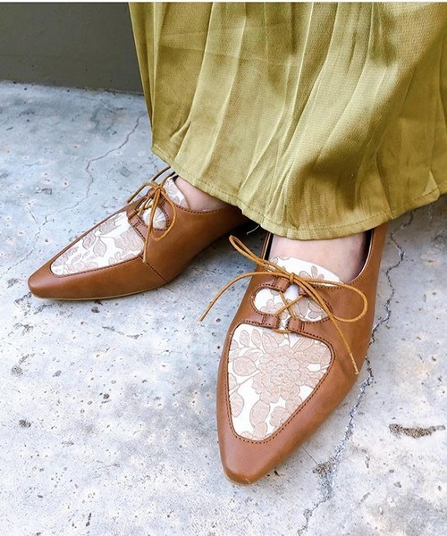 JELLY BEANS(ジェリービーンズ)の「レースアップマニッシュパンプス(204-32632)JELLY BEANS(ジェリービーンズ)(パンプス・レディース・ブラウン/ブラック/グレイッシュベージュ・23/24/22.5/24.5/23.5)」の17枚目の写真