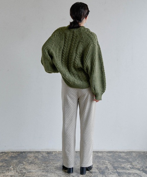 select MOCA(セレクトモカ)の「ヘリンボーンドルマンオーバーニット(ニット/セーター・レディース・パープル/ターコイズブルー/グリーン/アイボリー/ベージュ/テラコッタ・FREE)」の20枚目の写真