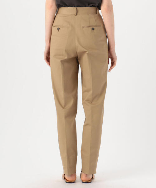 TOMORROWLAND (トゥモローランド)の「コットンチノ フロントタックパンツ(チノパンツ・レディース・ベージュ/ネイビー・36/34/32)」の7枚目の写真