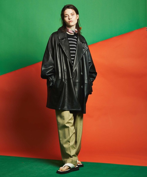 MAISON SPECIAL（メゾンスペシャル）の「《ユニセックスアイテム》【SPECIAL SHOES FACTORY コラボ】東京産フラットソールスムースレザートングサンダル 【MAISON SPECIAL/メゾンスペシャル】（サンダル・メンズ・ホワイト/ブラック・25.5/26.5/27.5/24.5/23.5）」の11枚目の写真