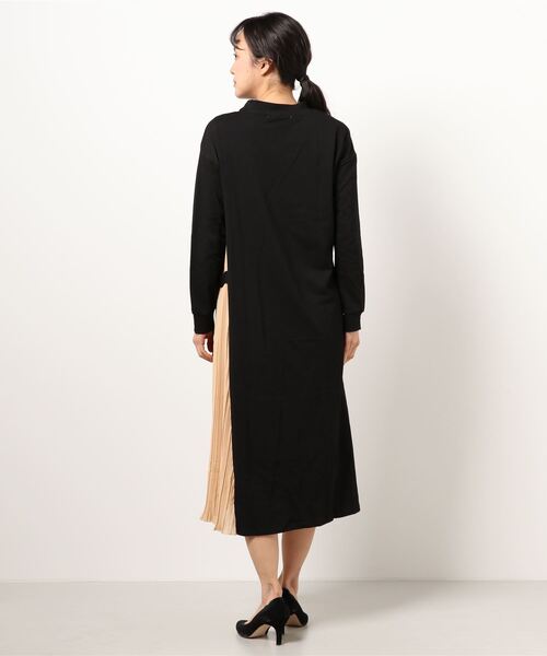 Ritzy(リッツィー)の「大人シルエット ミモレ丈サイドデザインワンピース(ワンピース・レディース・B/C/D/A・M/L)」の17枚目の写真