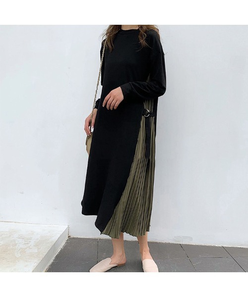 Ritzy(リッツィー)の「大人シルエット ミモレ丈サイドデザインワンピース(ワンピース・レディース・B/C/D/A・M/L)」の1枚目の写真