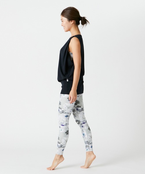 Julier Yoga and Relax(ジュリエヨガアンドリラックス)の「Julier フィールフライスタックプルオーバー(チュニック・レディース・ブラック/グレー/オフホワイト/ピンク・0/1)」の12枚目の写真