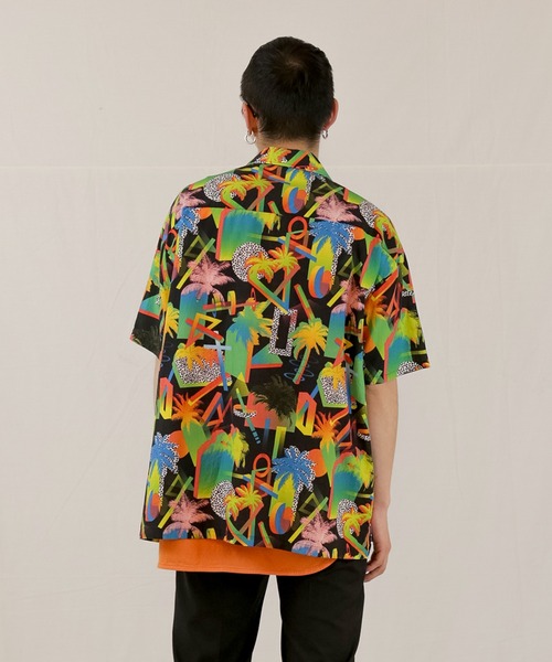 Iroquois（イロコイ）の「PALM DIMENTION H/S SH（シャツ/ブラウス・メンズ・ブラック系その他/ホワイト系その他・1/2/3）」の9枚目の写真