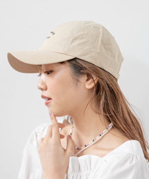 Me%（ミィパーセント）の「SOMEDAYCAP（キャップ・レディース・ベージュ/ブラック・FREE）」の4枚目の写真