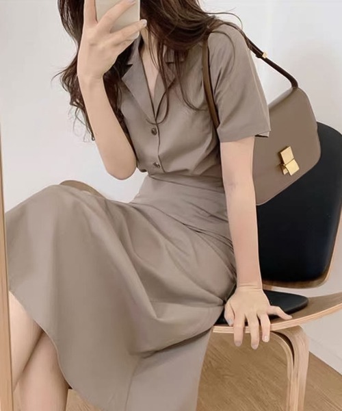 Girly Doll（ガーリードール）の「シャツ＋フレアスカートセットアップ（セットアップ・レディース・キャメル/ベージュ/ブラック/グレー・M/L）」の13枚目の写真