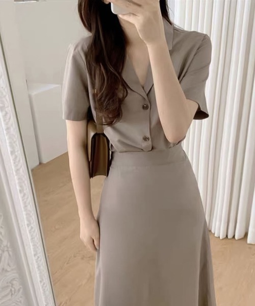 Girly Doll（ガーリードール）の「シャツ＋フレアスカートセットアップ（セットアップ・レディース・キャメル/ベージュ/ブラック/グレー・M/L）」の16枚目の写真