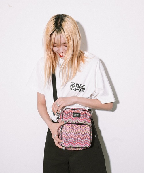 X-girl（エックスガール）の「FAUX LEATHER PIPING SHOULDER BAG（ショルダーバッグ・レディース・ブラック/ベージュ/マルチ・ONE SIZE）」の4枚目の写真