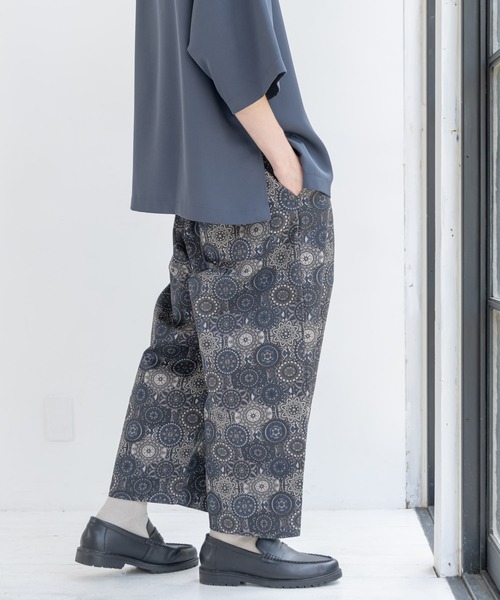 CASPER JOHN（キャスパージョン）の「Total Pattern Ankle Wide Pants/総柄アンクルワイドパンツ（その他パンツ・メンズ・ブラック/ネイビー・SMALL/MEDIUM/LARGE）」の14枚目の写真