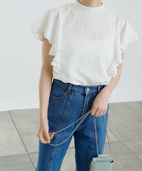 COLONY 2139（コロニートゥーワンスリーナイン）の「袖フリルブラウス（シャツ/ブラウス・レディース・ブラック/オフホワイト・SMALL/MEDIUM）」の13枚目の写真