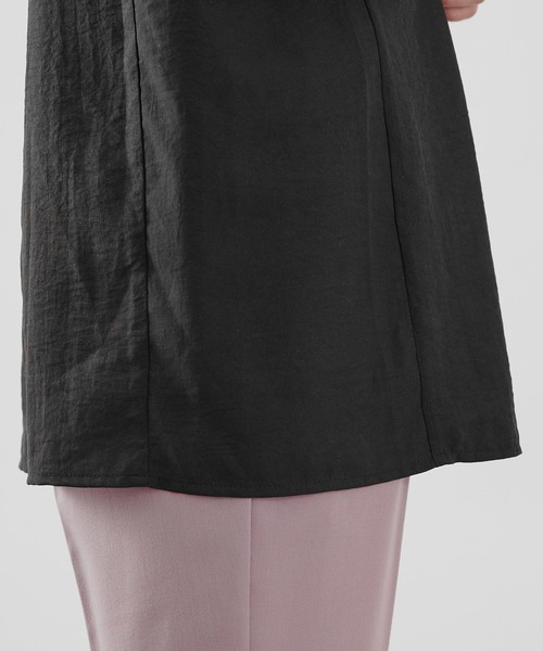 COLONY 2139（コロニートゥーワンスリーナイン）の「袖フリルブラウス（シャツ/ブラウス・レディース・ブラック/オフホワイト・SMALL/MEDIUM）」の6枚目の写真