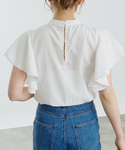 COLONY 2139（コロニートゥーワンスリーナイン）の「袖フリルブラウス（シャツ/ブラウス・レディース・ブラック/オフホワイト・SMALL/MEDIUM）」の9枚目の写真