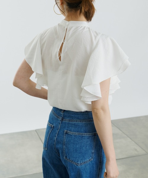 COLONY 2139（コロニートゥーワンスリーナイン）の「袖フリルブラウス（シャツ/ブラウス・レディース・ブラック/オフホワイト・SMALL/MEDIUM）」の12枚目の写真