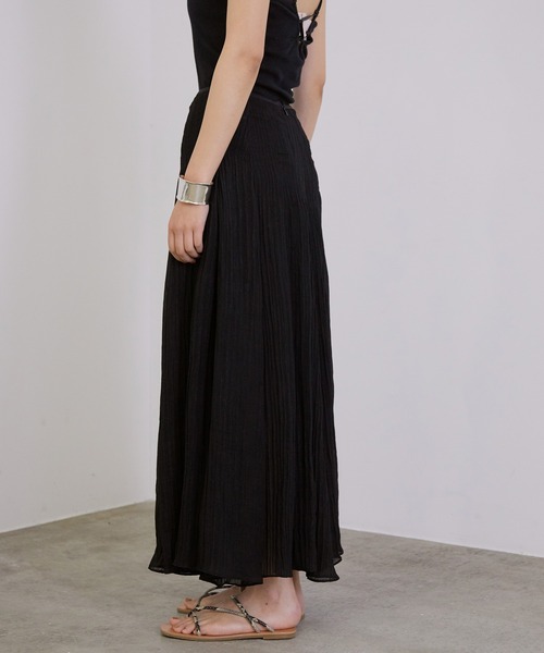 MADEMOISELLE ROPE'（マドモアゼル ロペ）の「シアータックフレアスカート（スカート・レディース・ブラック/ブラウン/ラベンダー・38）」の7枚目の写真