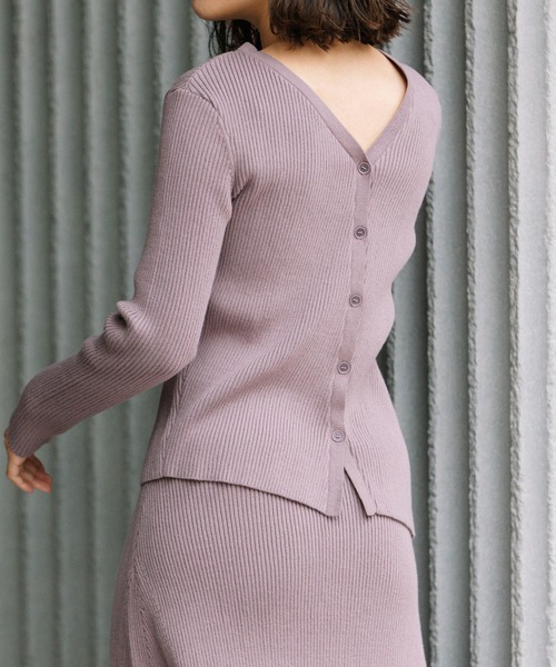 Munich（ミューニック）の「ストレッチプレーティングリブニット　2WAYトップス(セットアップ可)（ニット/セーター・レディース・チャコールグレー/ラベンダー/キャメル/グレイッシュベージュ・FREE）」の4枚目の写真